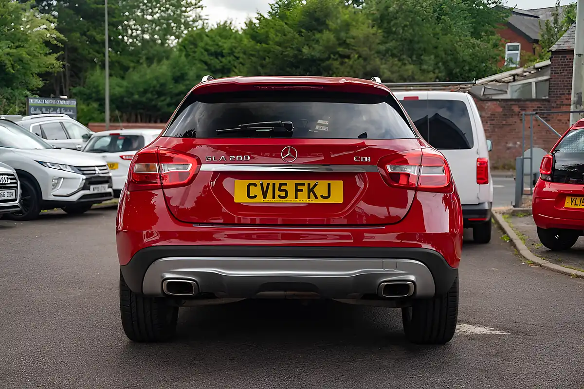 Used 2015 Mercedes-Benz Gla-Class Sport Jupiter Red - Interior and Exterior details 7