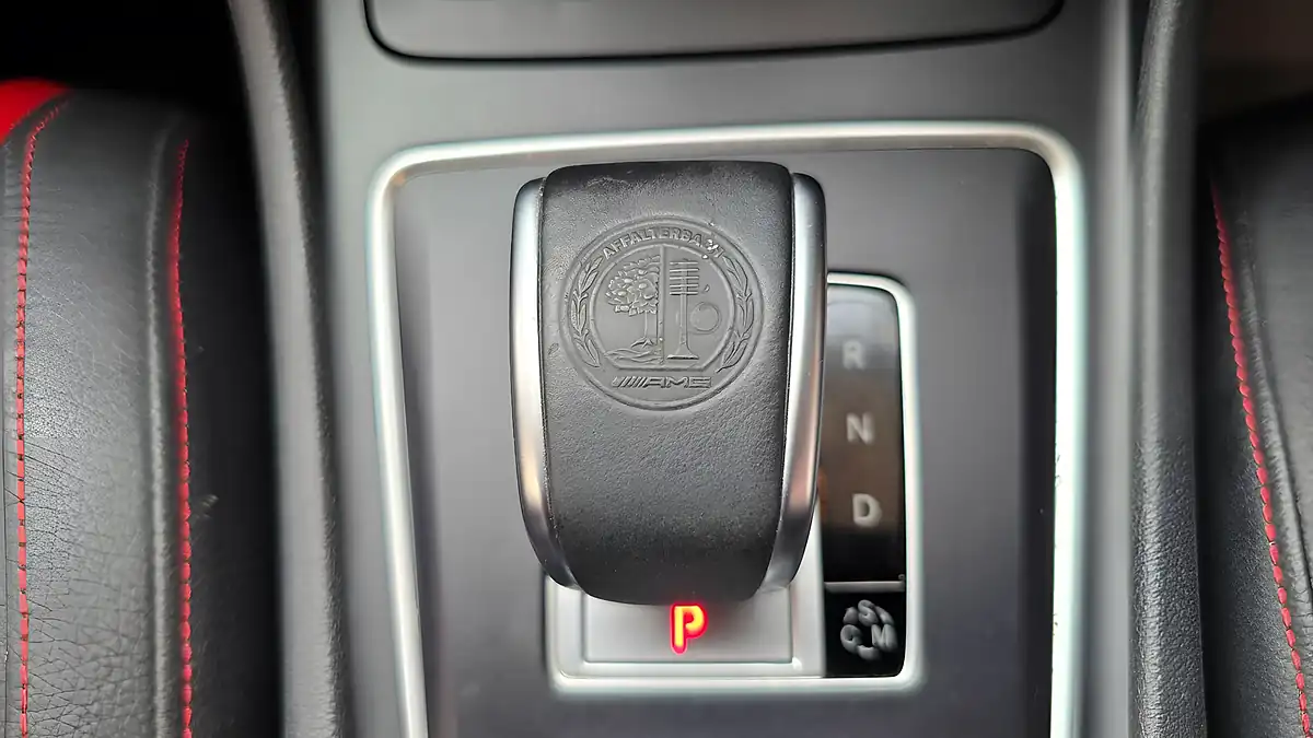 Used 2015 Mercedes-Benz Gla Edition 1 Black - Interior and Exterior details 10
