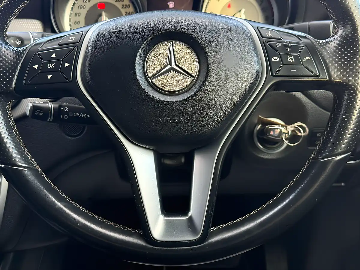 Used 2015 Mercedes-Benz Gla Sport (executive) Black - Interior and Exterior details 13