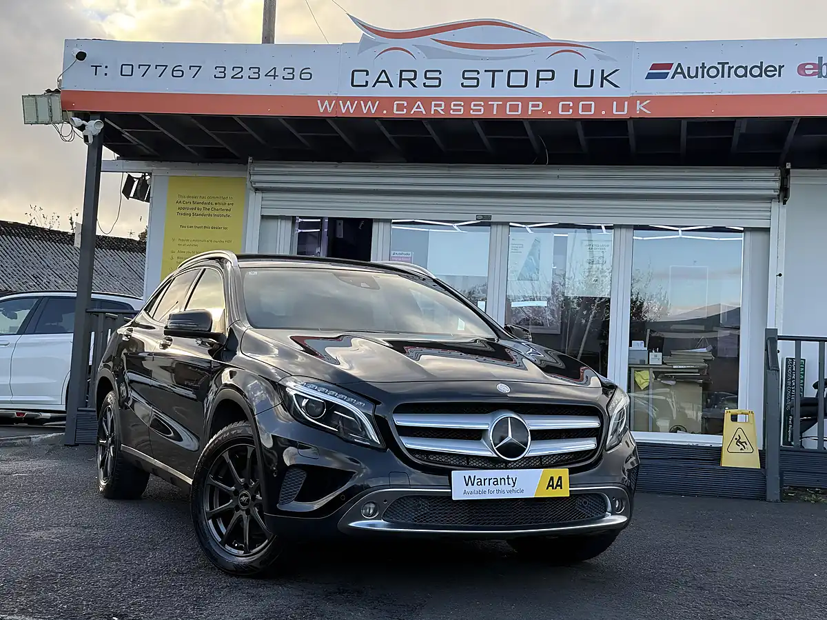 Used 2015 Mercedes-Benz Gla Sport (executive) Black - Interior and Exterior details 6