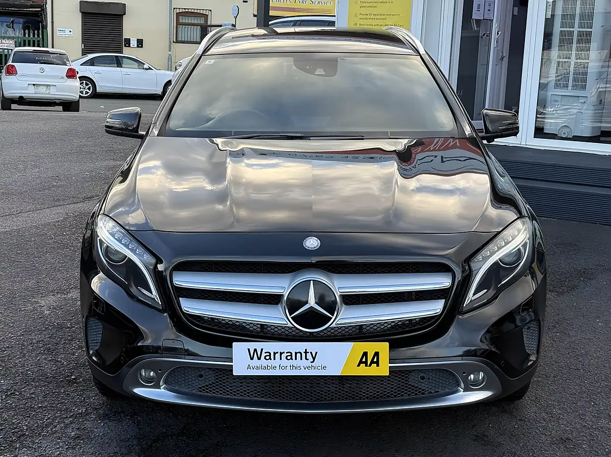 Used 2015 Mercedes-Benz Gla Sport (executive) Black - Interior and Exterior details 8