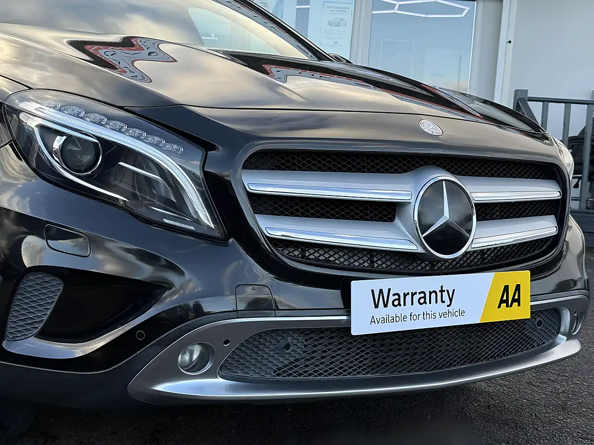 Used 2015 Mercedes-Benz Gla Sport (executive) Black - Interior and Exterior details 9