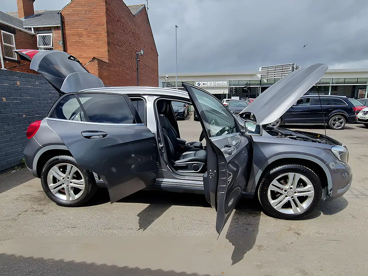 Used 2015 Mercedes-Benz Gla Sport Grey - Interior and Exterior details 12