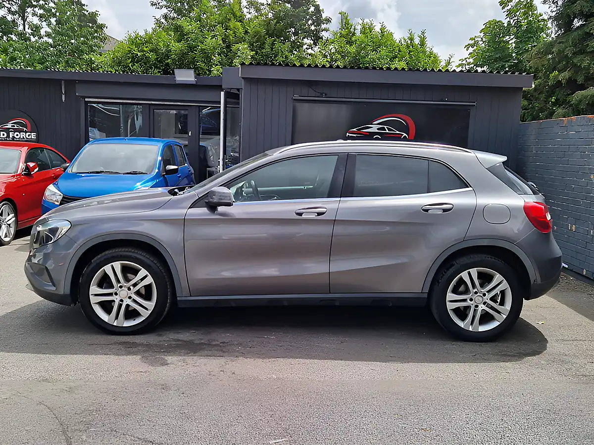 Used 2015 Mercedes-Benz Gla Sport Grey - Interior and Exterior details 6