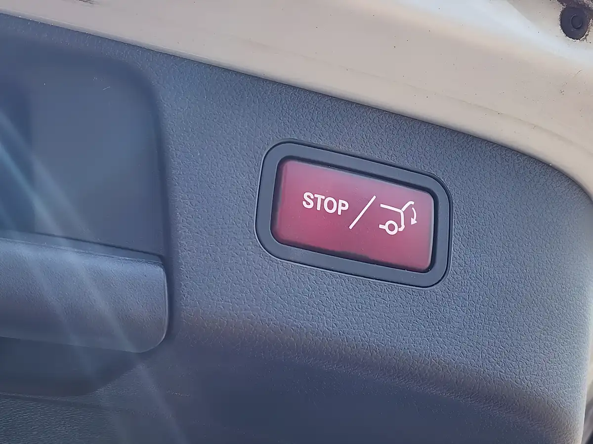 Used 2015 Mercedes-Benz Gla Sport Silver - Interior and Exterior details 20