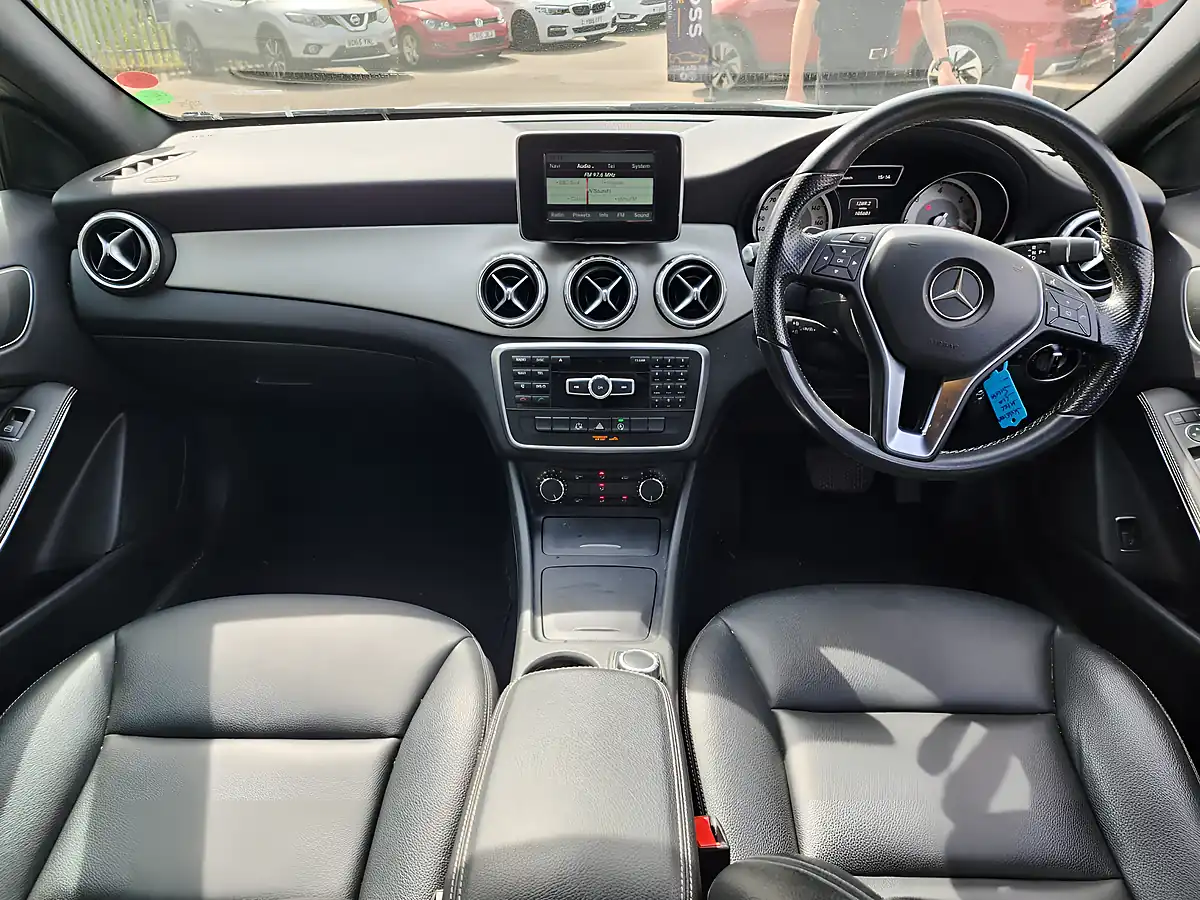 Used 2015 Mercedes-Benz Gla Sport Silver - Interior and Exterior details 7