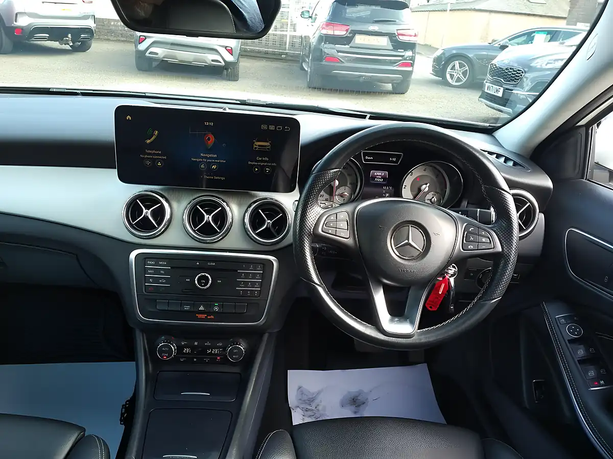 Used 2015 Mercedes-Benz Gla Sport White - Interior and Exterior details 11