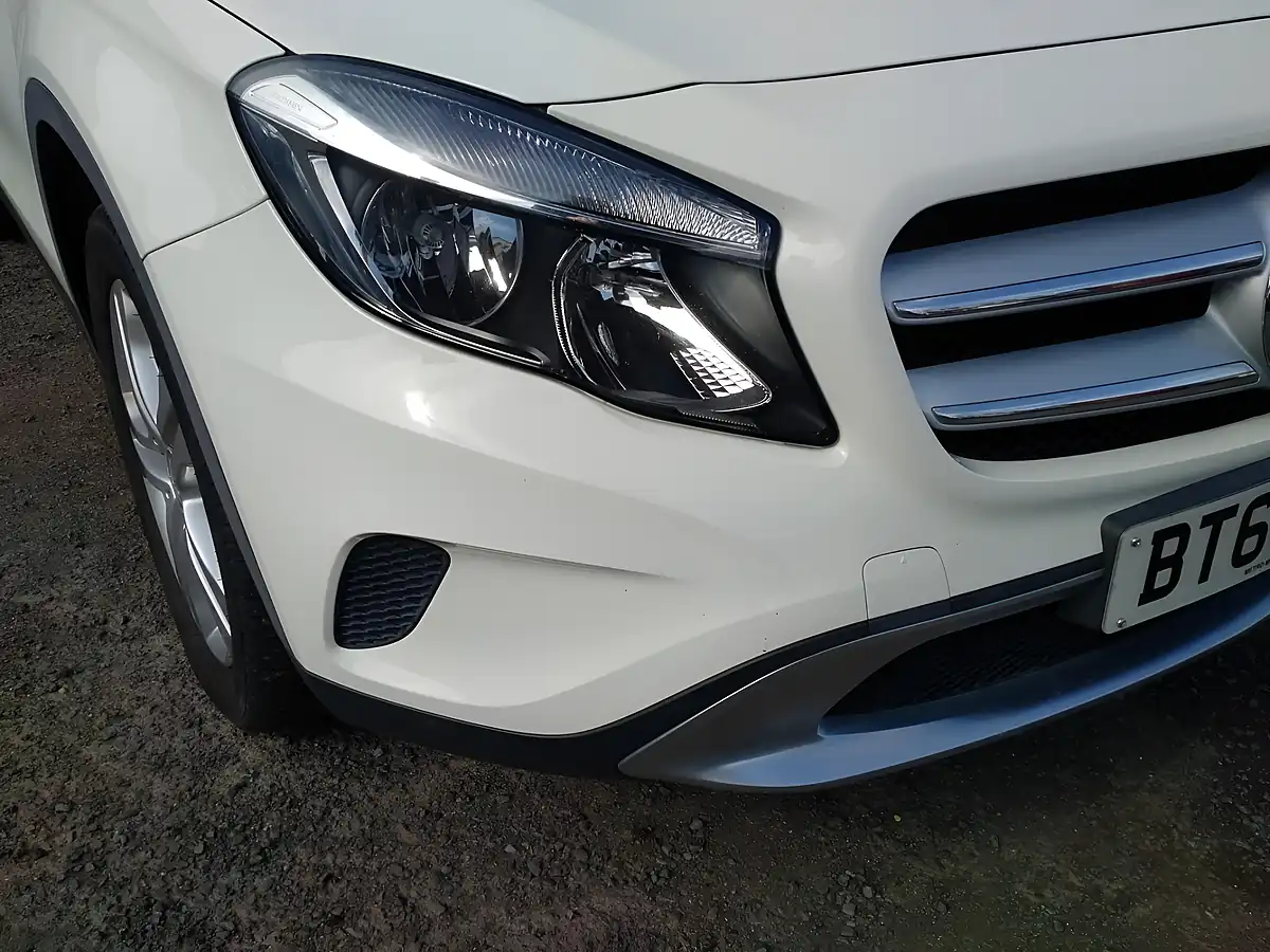 Used 2015 Mercedes-Benz Gla Sport White - Interior and Exterior details 8
