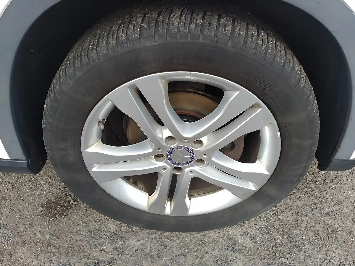 Used 2015 Mercedes-Benz Gla Sport White - Interior and Exterior details 9