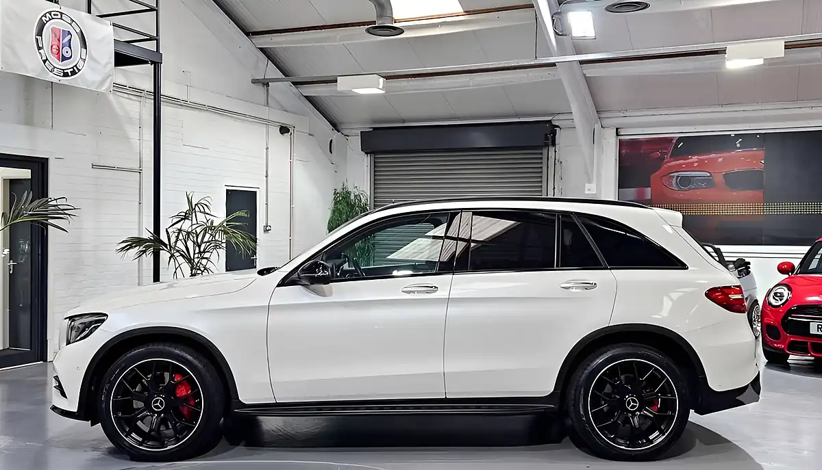 Used 2015 Mercedes-Benz Glc AMG Line Premium White - Interior and Exterior details 5