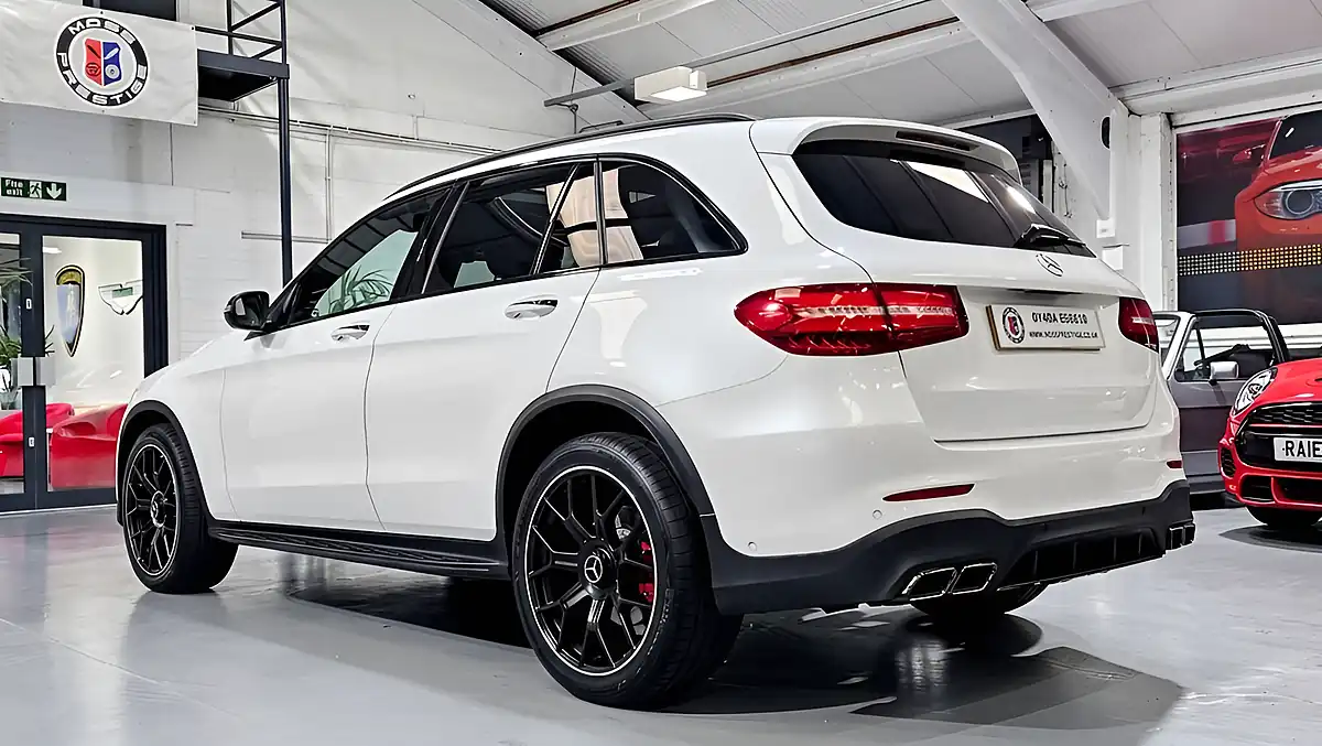 Used 2015 Mercedes-Benz Glc AMG Line Premium White - Interior and Exterior details 8