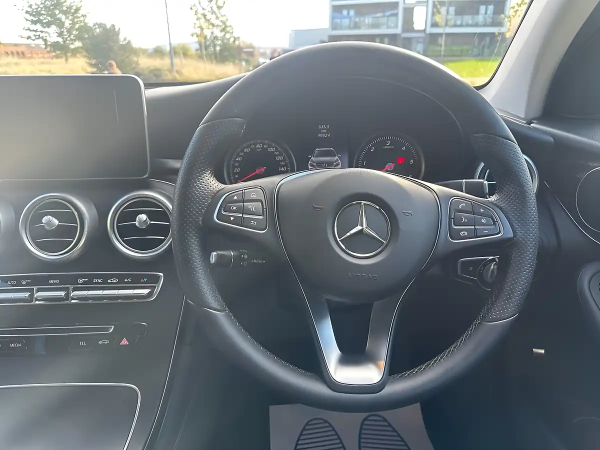 Used 2015 Mercedes-Benz Glc Sport White - Interior and Exterior details 16