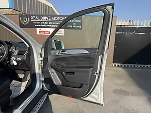 Used 2015 Mercedes-Benz Gle AMG Line Silver - Interior and Exterior details 12