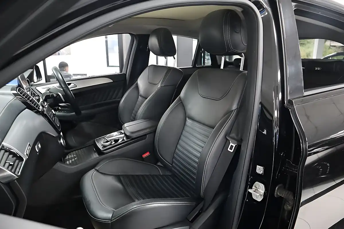 Used 2015 Mercedes-Benz Gle AMG Premium Plus Black - Interior and Exterior details 6