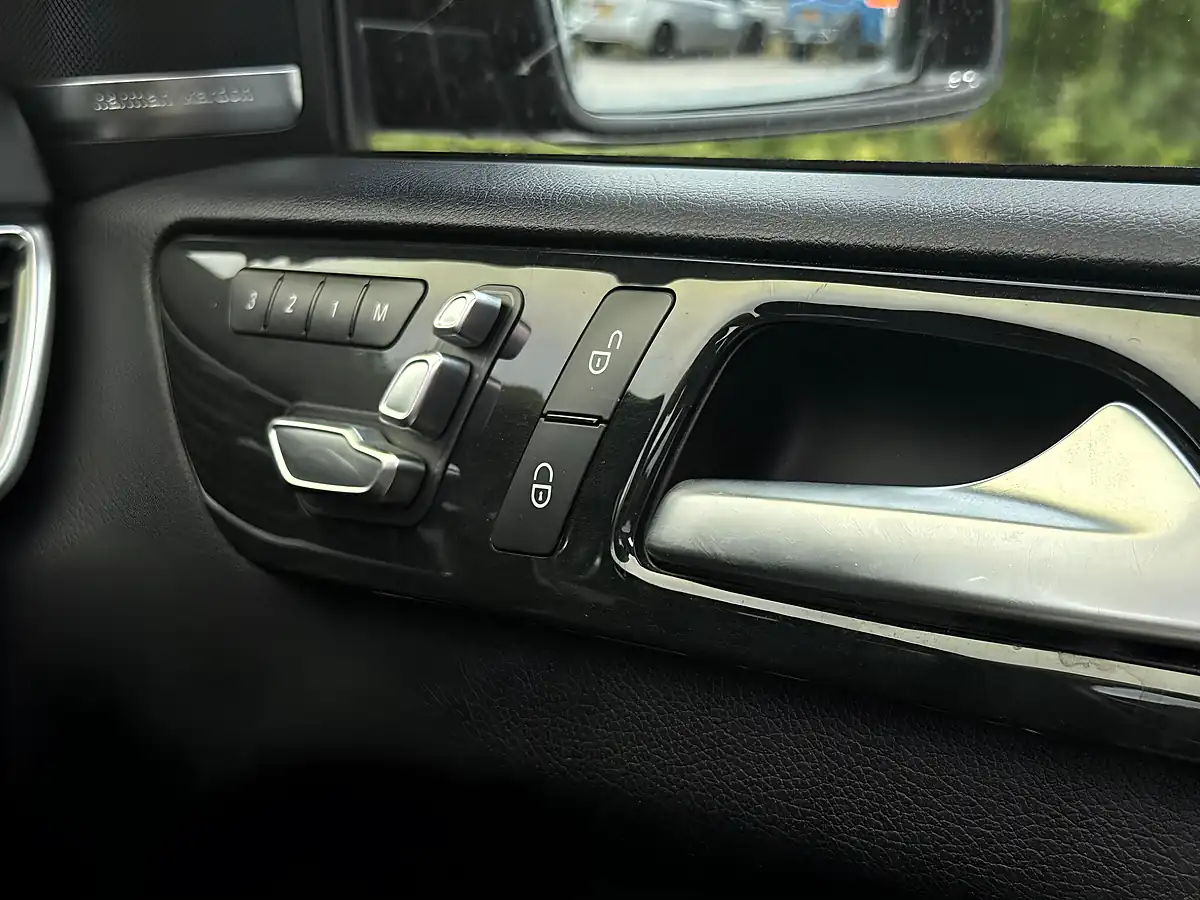 Used 2015 Mercedes-Benz Gle Premium Plus Black - Interior and Exterior details 15