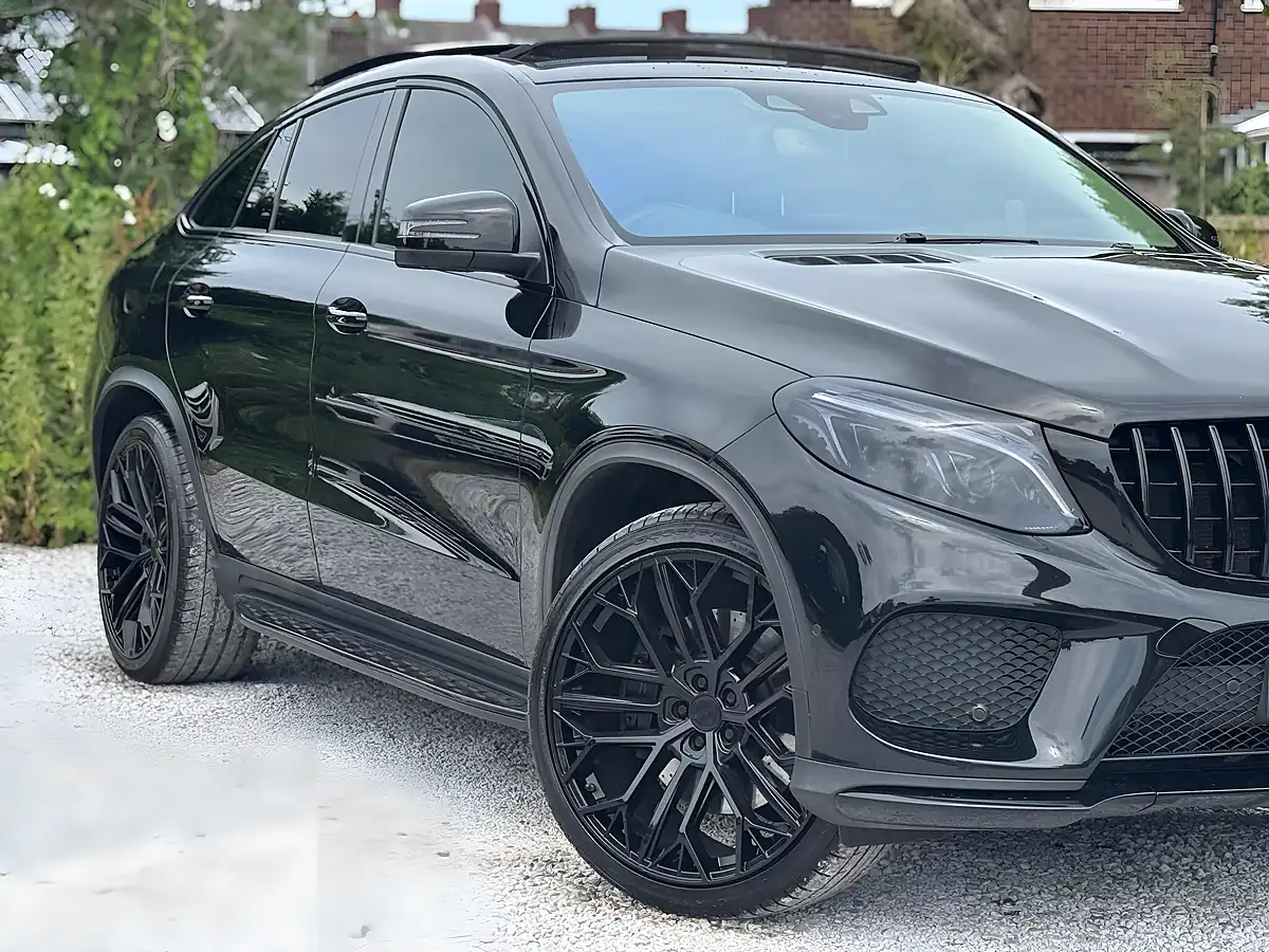 Used 2015 Mercedes-Benz Gle Premium Plus Black - Interior and Exterior details 16