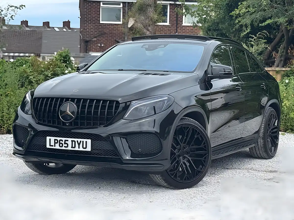 Used 2015 Mercedes-Benz Gle Premium Plus Black - Interior and Exterior details 2