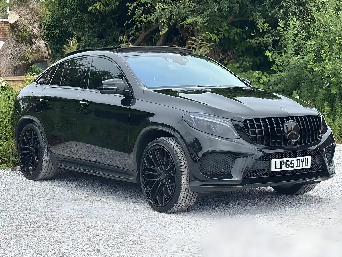 Used 2015 Mercedes-Benz Gle Premium Plus Black - Interior and Exterior details 3