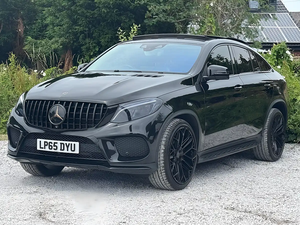 Used 2015 Mercedes-Benz Gle Premium Plus Black - Interior and Exterior details 5
