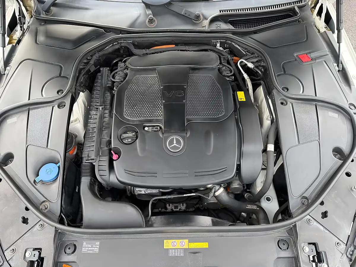 Used 2015 Mercedes-Benz S Class AMG Line (executive) White - Interior and Exterior details 19