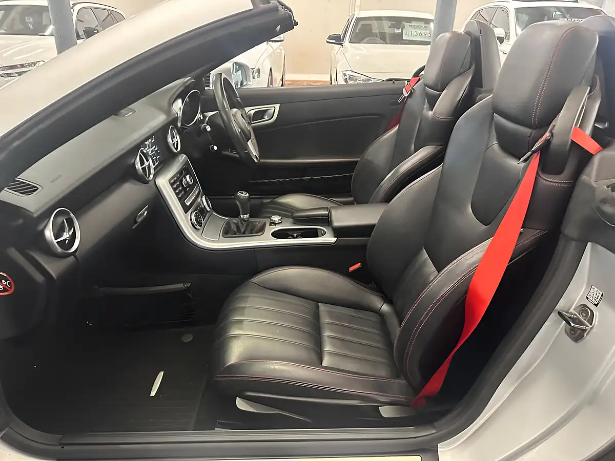 Used 2015 Mercedes-Benz Slk AMG Sport Silver - Interior and Exterior details 10