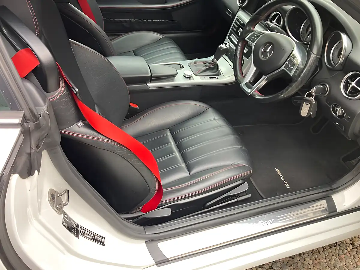 Used 2015 Mercedes-Benz Slk AMG Sport White - Interior and Exterior details 11