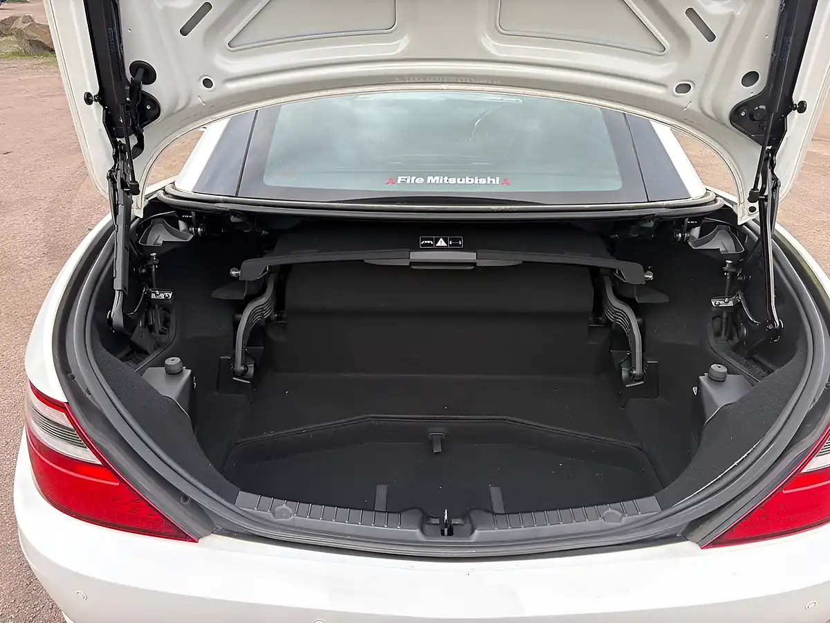 Used 2015 Mercedes-Benz Slk AMG Sport White - Interior and Exterior details 18
