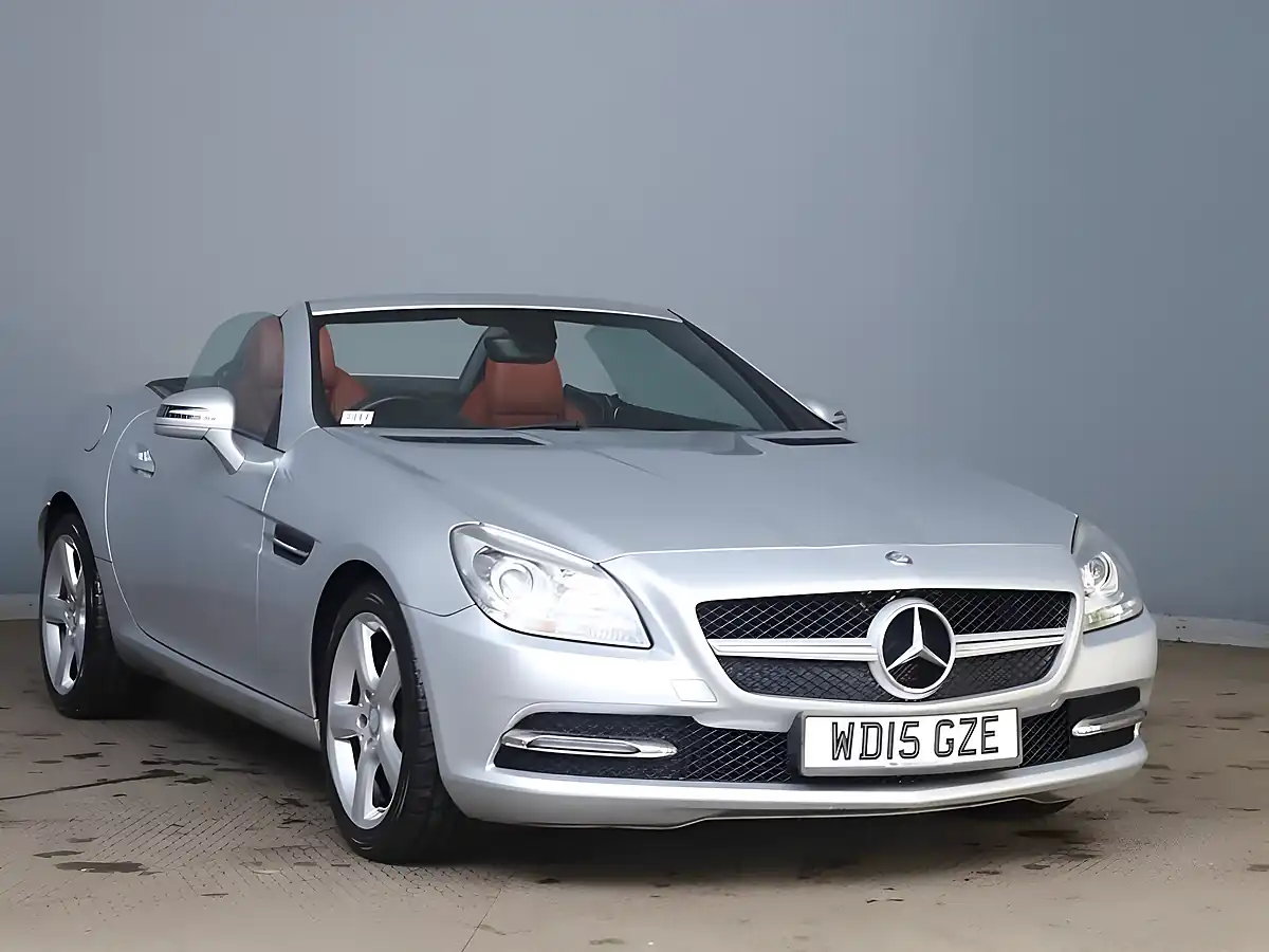 Used 2015 Mercedes-Benz Slk Blueefficiency Silver - Interior and Exterior details 11