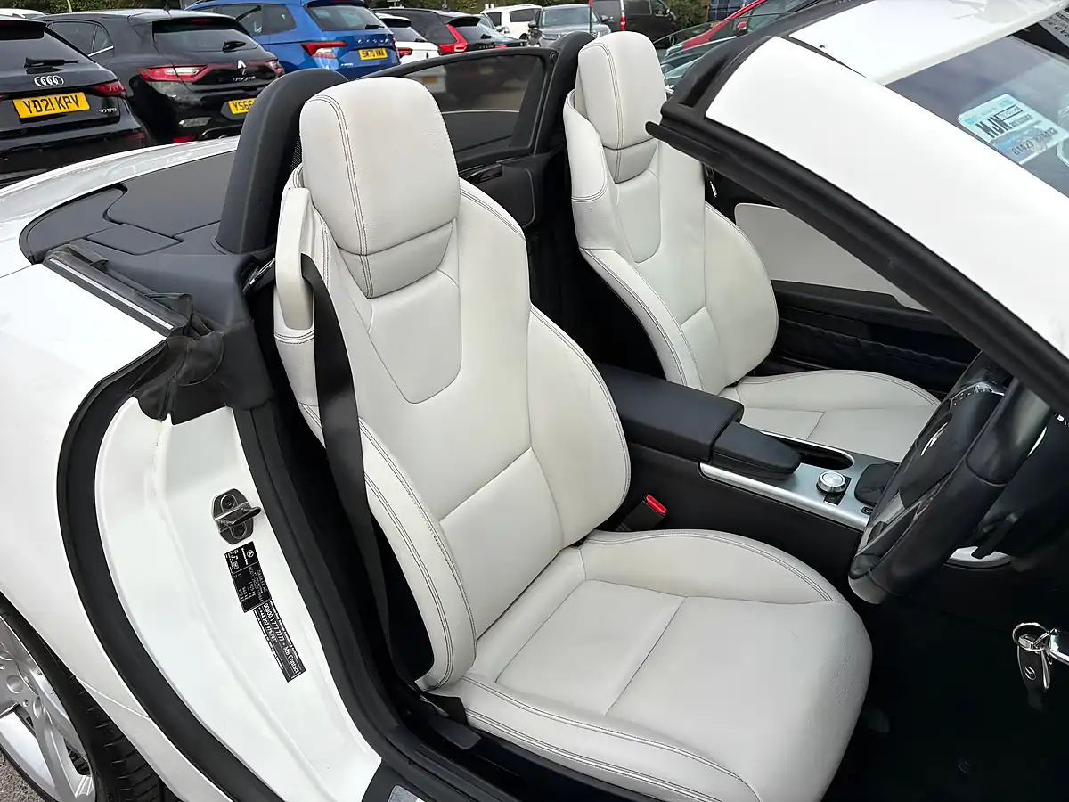 Used 2015 Mercedes-Benz Slk White - Interior and Exterior details 14