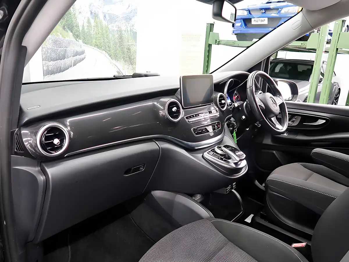 Used 2015 Mercedes-Benz V Class Sport Black - Interior and Exterior details 16