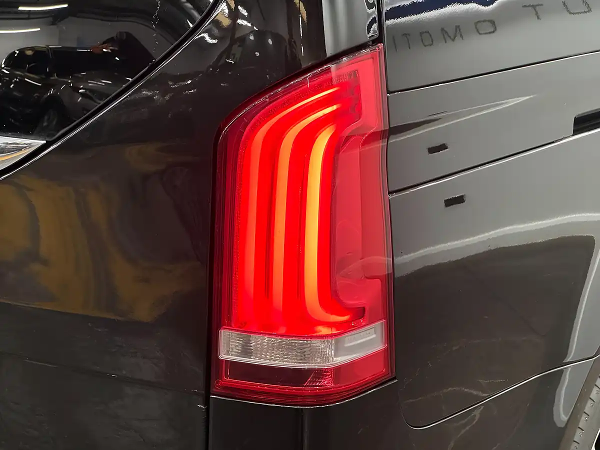 Used 2015 Mercedes-Benz V Class Sport Black - Interior and Exterior details 12