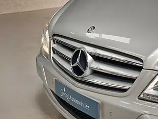 Used 2015 Mercedes-Benz Viano Ambiente Iridium Silver - Interior and Exterior details 14