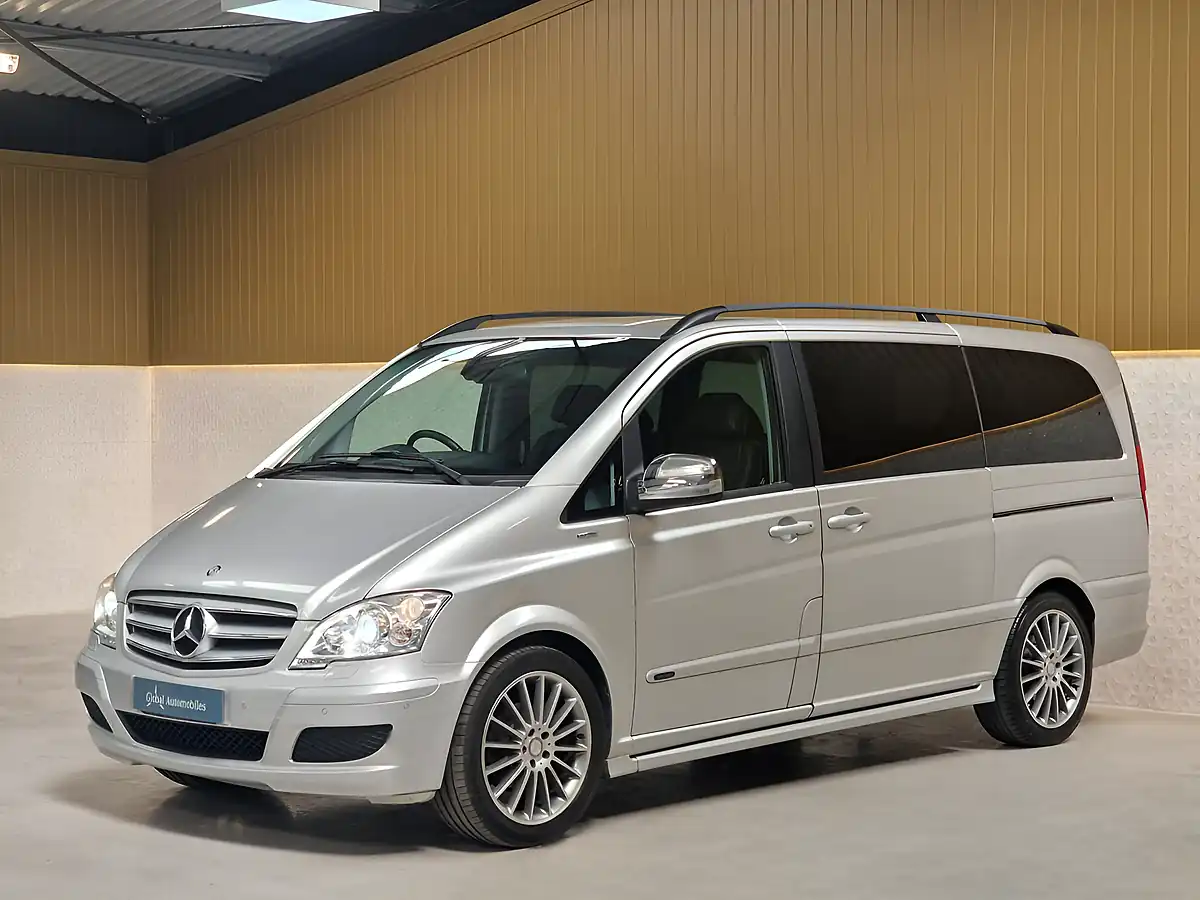 Used 2015 Mercedes-Benz Viano Ambiente Iridium Silver - Interior and Exterior details 6