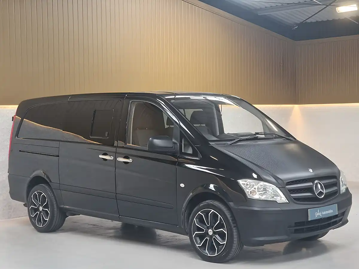 Used 2015 Mercedes-Benz Vito 5 SEAT Obsidian Black - Interior and Exterior details 11