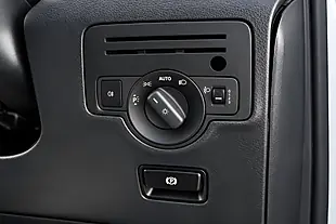 Used 2015 Mercedes-Benz Vito Pro Tourer Double Cab White - Interior and Exterior details 13