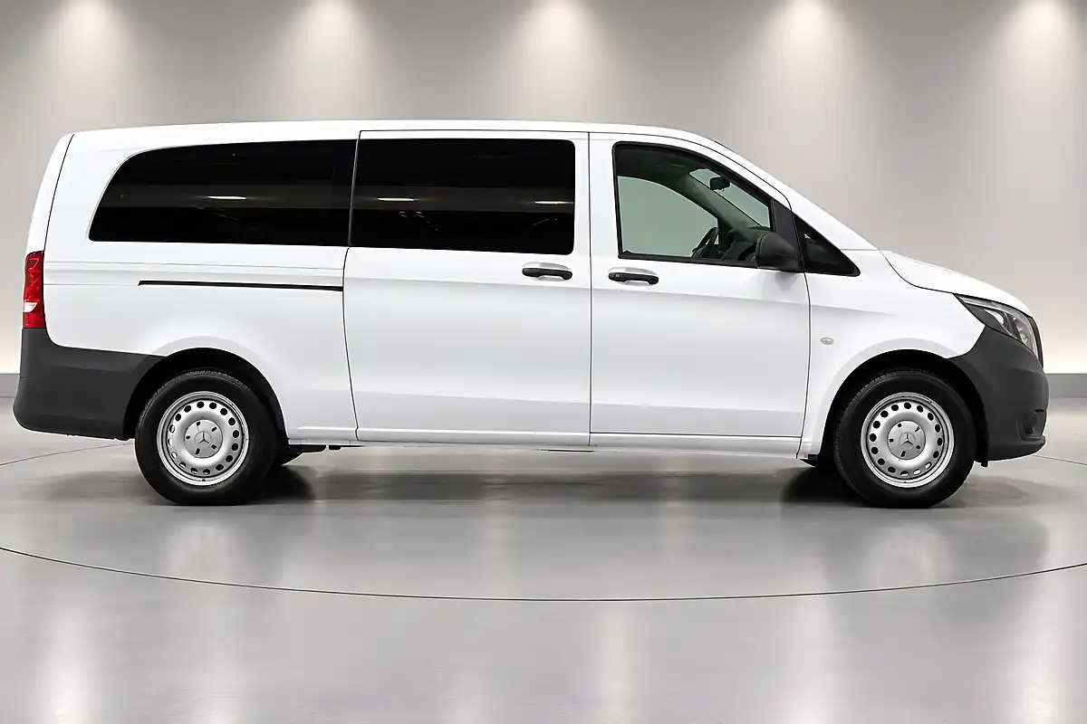 Used 2015 Mercedes-Benz Vito Pro Tourer Double Cab White - Interior and Exterior details 8
