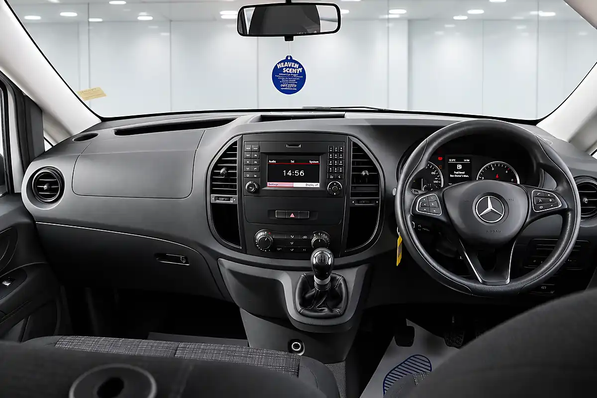 Used 2015 Mercedes-Benz Vito Pro White - Interior and Exterior details 19