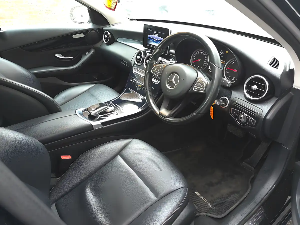 Used 2015 Mercedes C Class Se Black - Interior and Exterior details 10