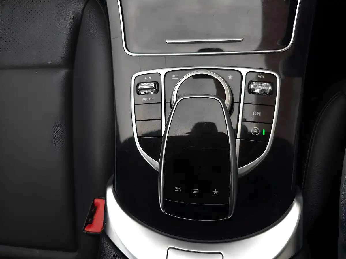 Used 2015 Mercedes C Class Se Black - Interior and Exterior details 20