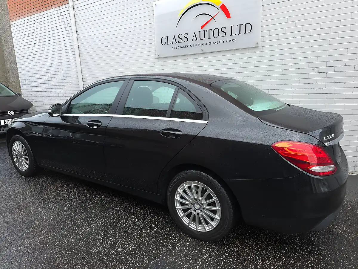 Used 2015 Mercedes C Class Se Black - Interior and Exterior details 5