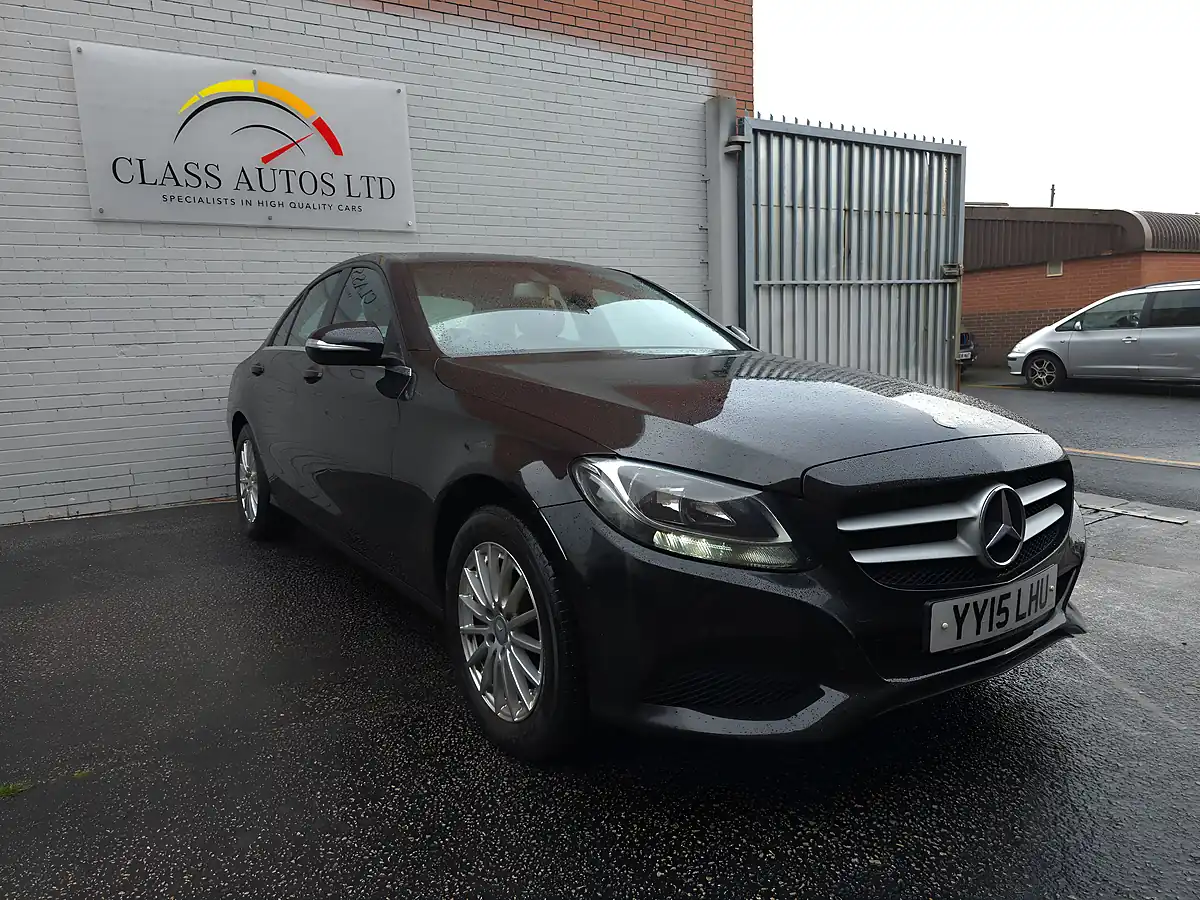 Used 2015 Mercedes C Class Se Black - Interior and Exterior details 6