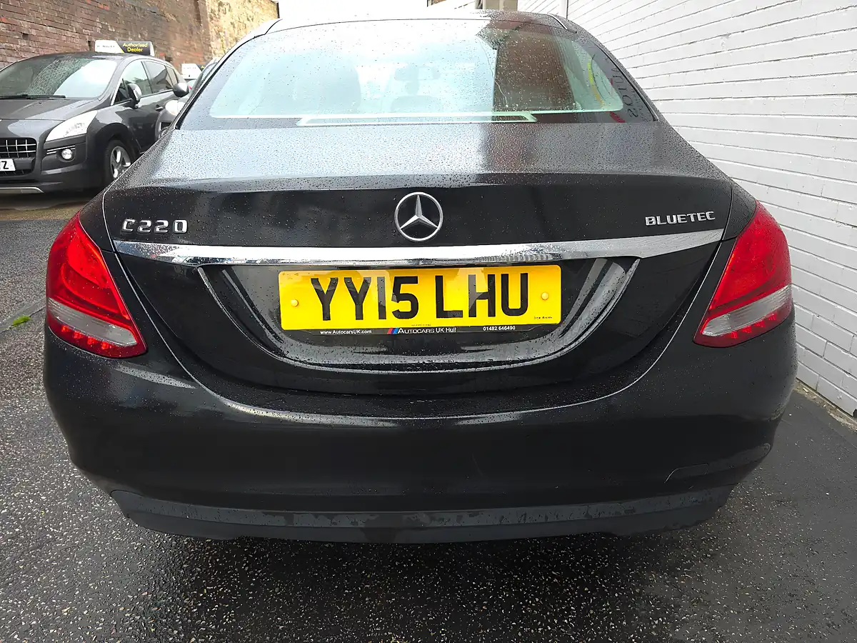 Used 2015 Mercedes C Class Se Black - Interior and Exterior details 9