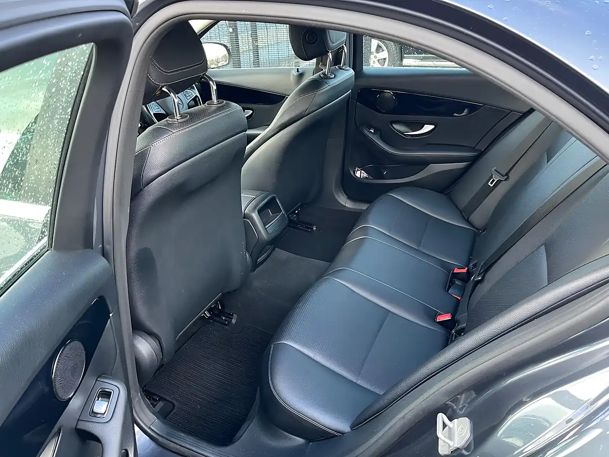 Used 2015 Mercedes C Class Se Grey - Interior and Exterior details 17
