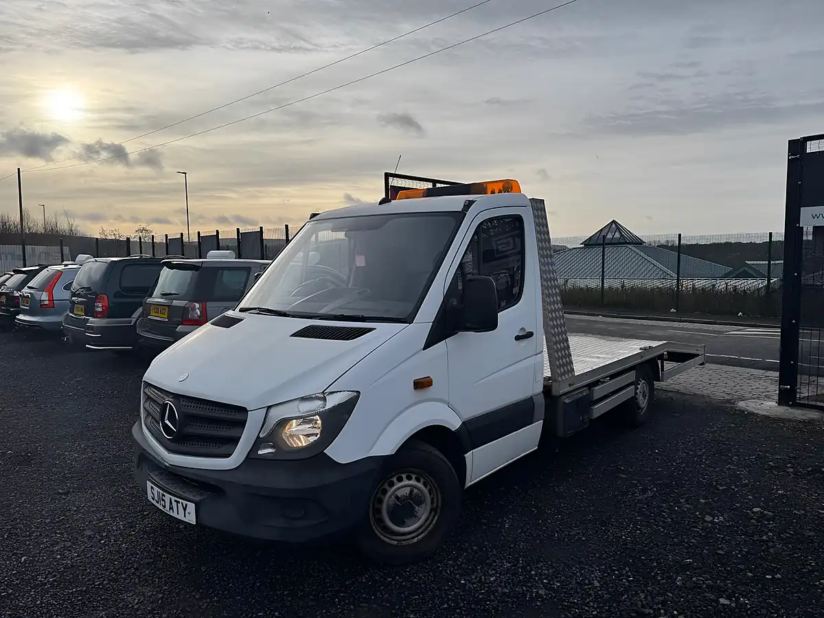 Used 2015 Mercedes Sprinter L2 White - Interior and Exterior details 2