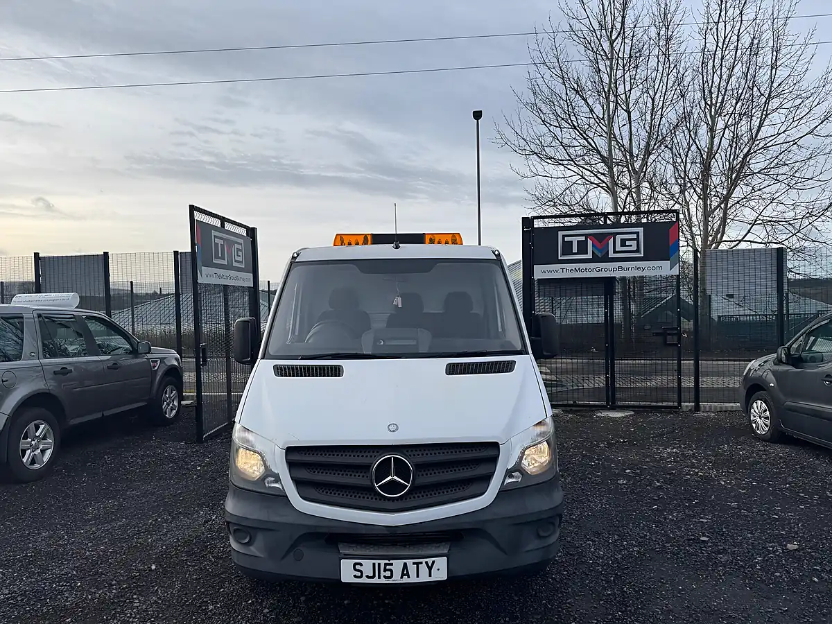 Used 2015 Mercedes Sprinter L2 White - Interior and Exterior details 4
