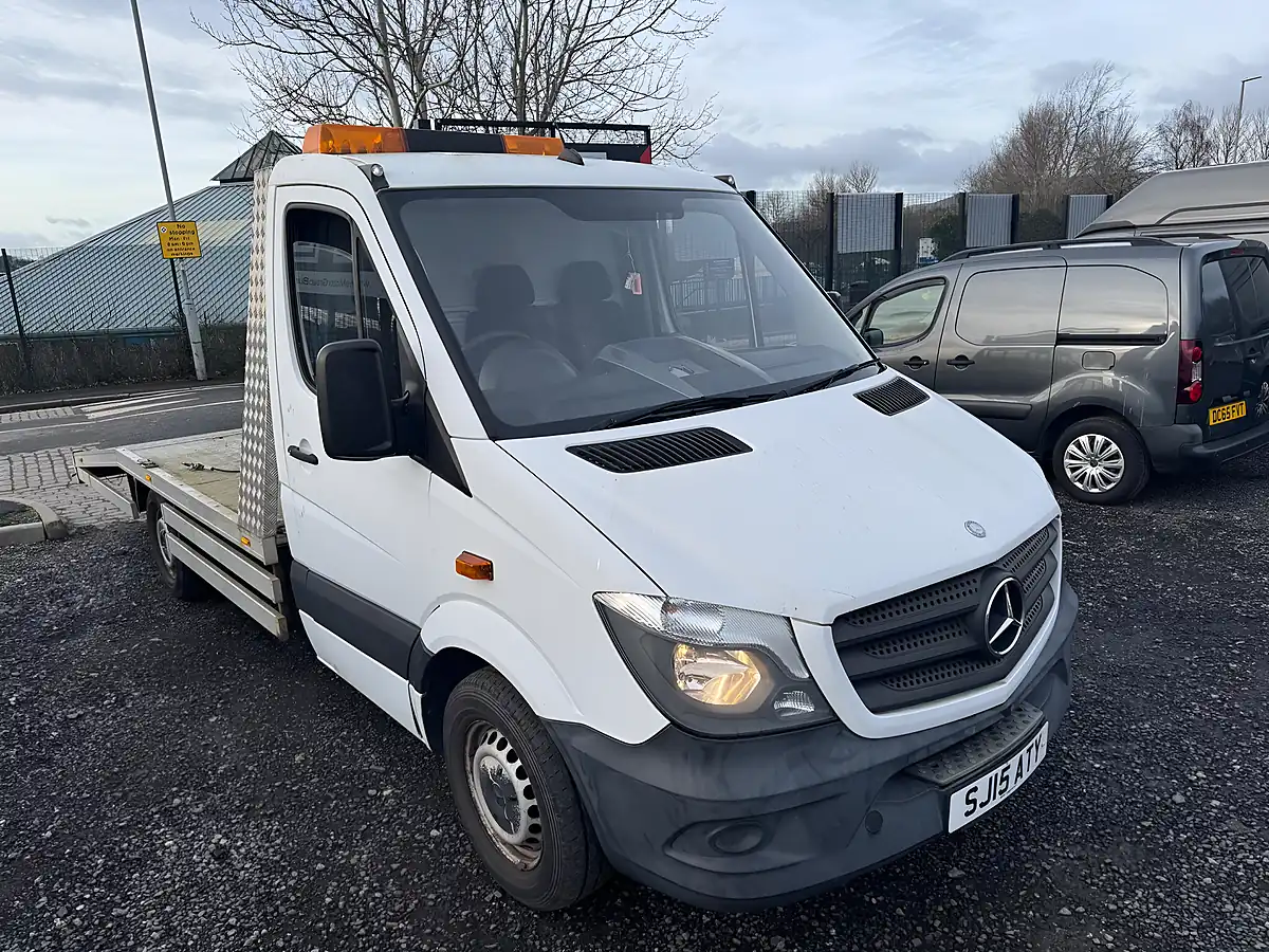 Used 2015 Mercedes Sprinter L2 White - Interior and Exterior details 5