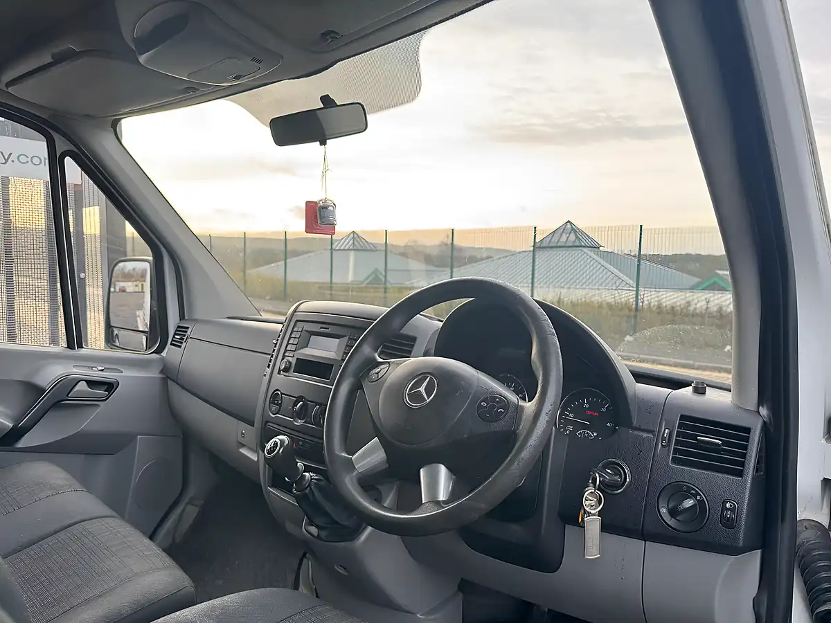 Used 2015 Mercedes Sprinter L2 White - Interior and Exterior details 9