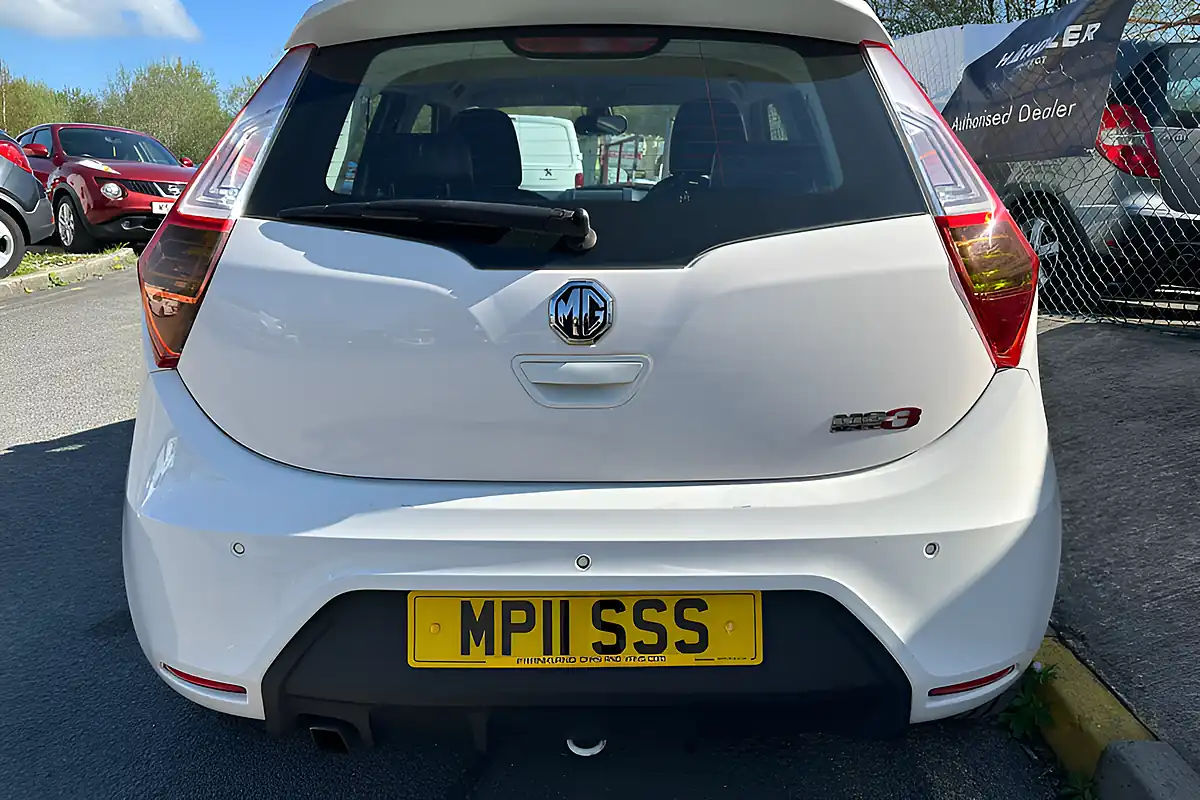 Used 2015 MG MG3 3Style White - Interior and Exterior details 10