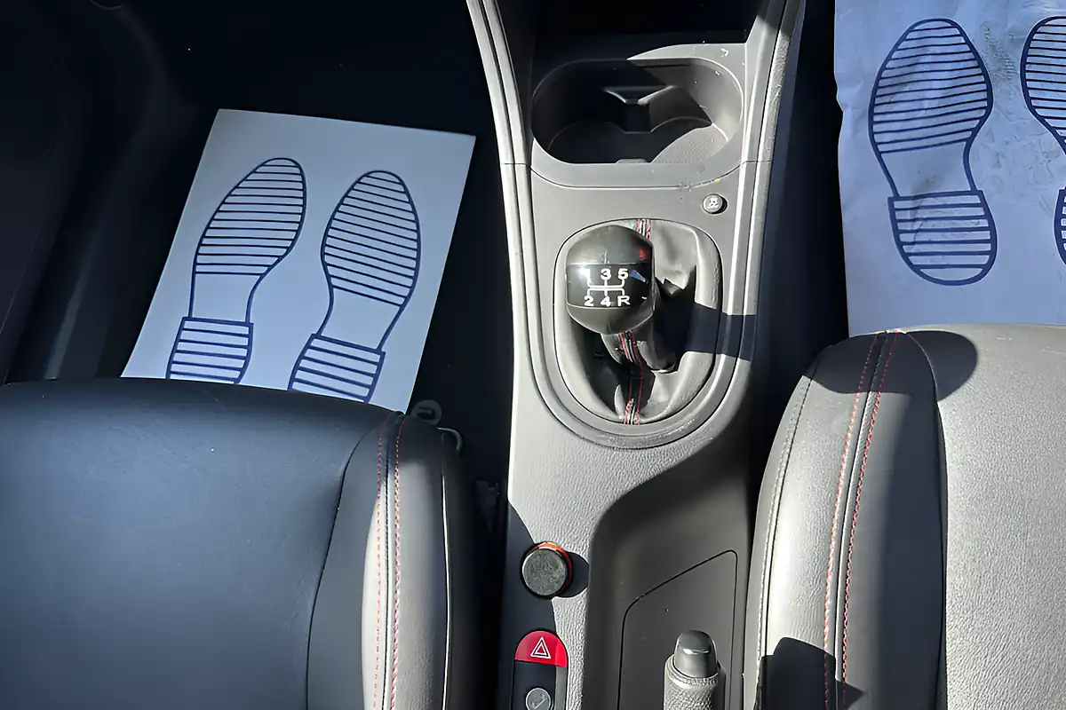 Used 2015 MG MG3 3Style White - Interior and Exterior details 11