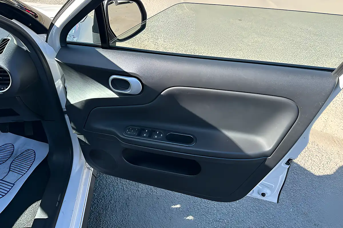Used 2015 MG MG3 3Style White - Interior and Exterior details 19